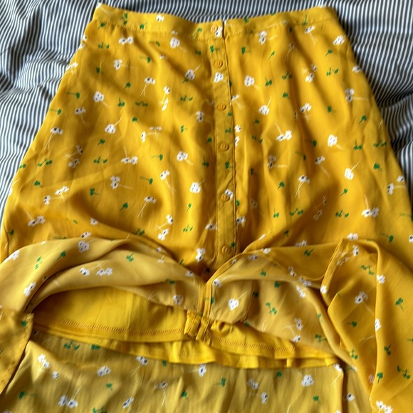 Collective Concepts Button Front Yellow Floral Maxi Skirt Size L - Picture 8 of 12